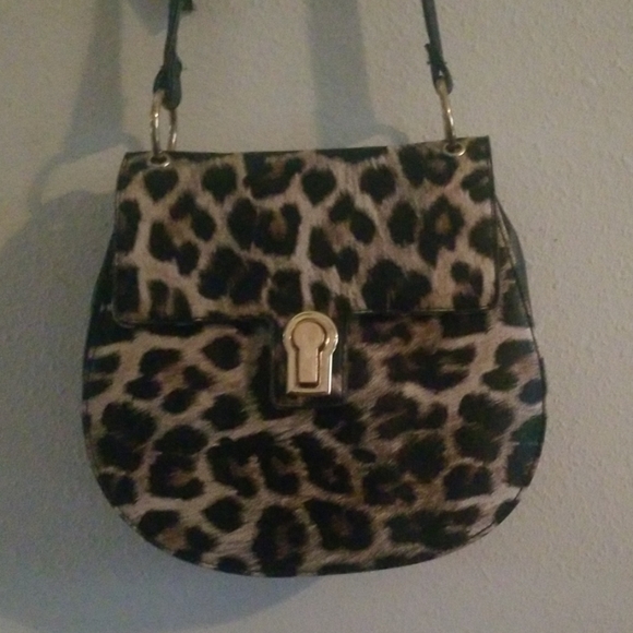 Purse - Picture 2 of 2
